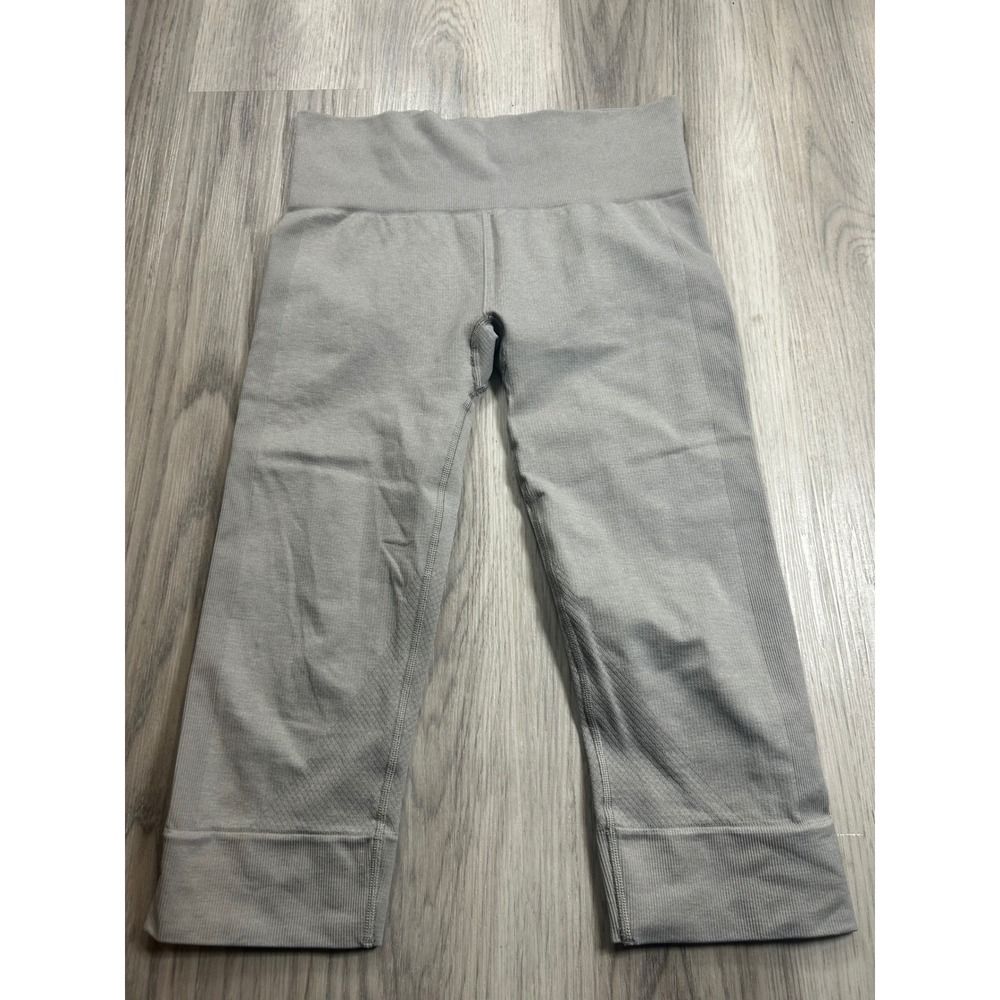 Lululemon Ebb to Street Tight Crop High Rise Seamless Gray Leggings Size 8